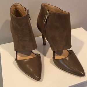 Banana Republic Shoes - Banana Republic booties Banana Republic Shoes - Banana Republic booties